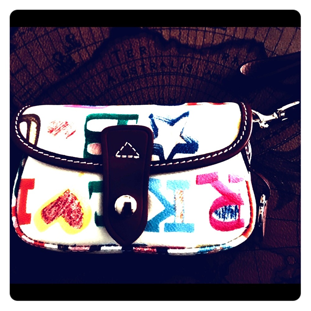 NWT DOONEY & BOURKE WRISTLET W/ REGISTRATION CARD